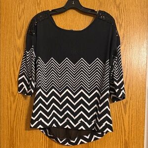 Vanity Black and White Zigzag Blouse